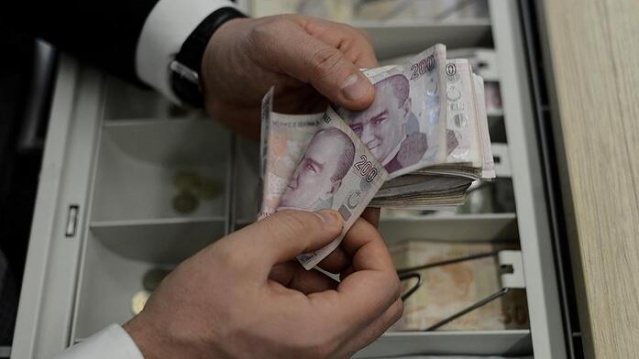 Sigortalı çalışanlar corona virüs desteğinden faydalanacak mı? Ücretsiz izin başvuru şartları neler?