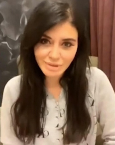 Ebru Polat'tan Nihat Hatipoğlu'na videolu soru
