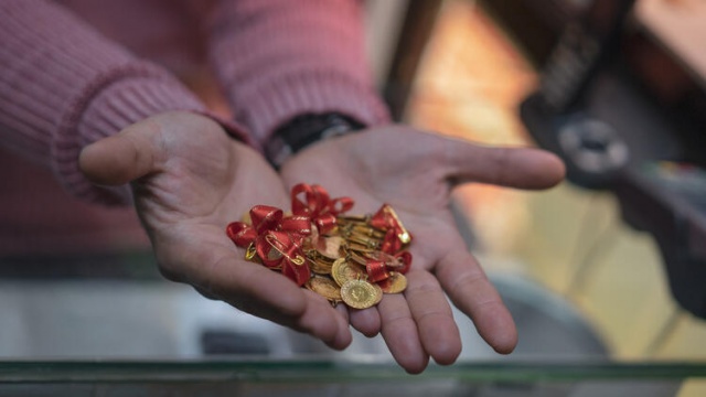 Son dakika.. Altın fiyatları yükseldi mi?: Gram altın, çeyrek altın ve dolar fiyatları canlı ve anlık takip ekranı.. 2020 altın fiyatları yorumları
