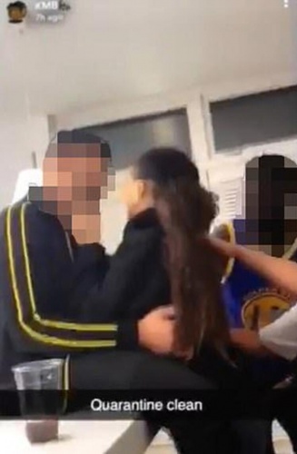 Skandal görüntüler ilk kez ortaya çıktı! Ünlü futbolcu fena yakalandı...
