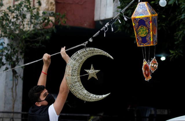 Son dakika: Tarihi an! Mescid-i Haram'da ilk teravih namazı görüntülendi