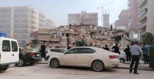 İzmir depremi görüntüler gelmeye başladı! Yıkılan binalar 6.6 şiddetli depreme dayanamadı